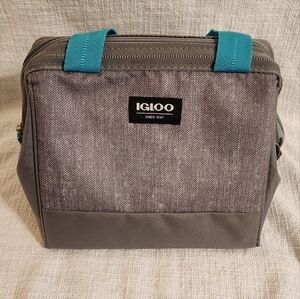 Grey Igloo lunch box